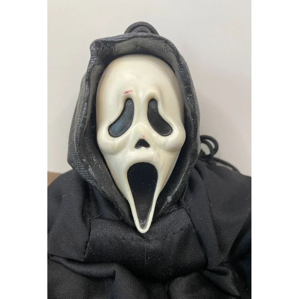 Vintage Fun World Scream Ghost Face Mask Hanging Halloween Decoration